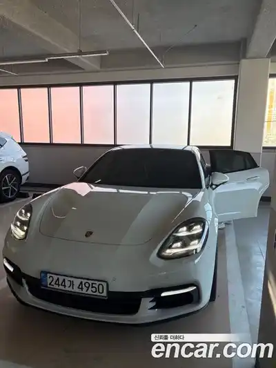 Porsche Panamera 2018 3.0 Автомат в Москве № 627008, миниатюра 2