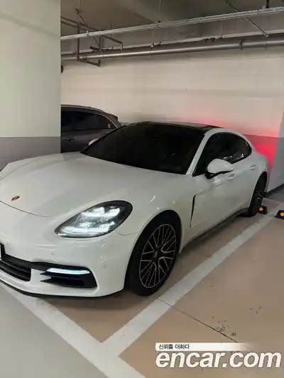 Porsche Panamera 2018 3.0 Автомат в Москве № 627008, миниатюра 3