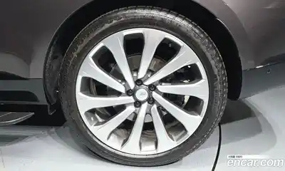 Land Rover Range-Rover 2025 4.4 Автомат в Москве № 627186, миниатюра 5