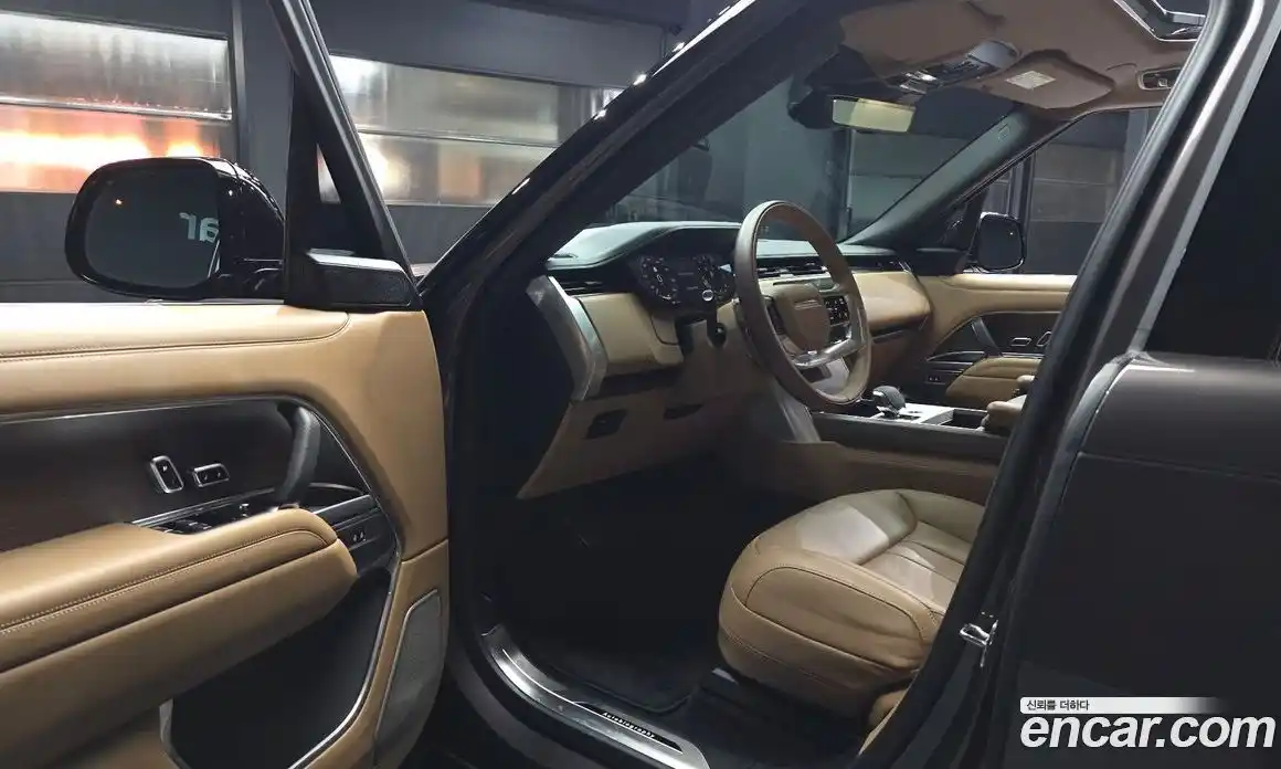 Land Rover Range-Rover 2025 4.4 Автомат в Москве № 627186, фото 10