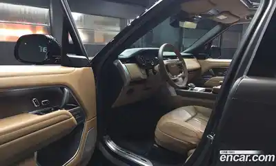 Land Rover Range-Rover 2025 4.4 Автомат в Москве № 627186, миниатюра 10