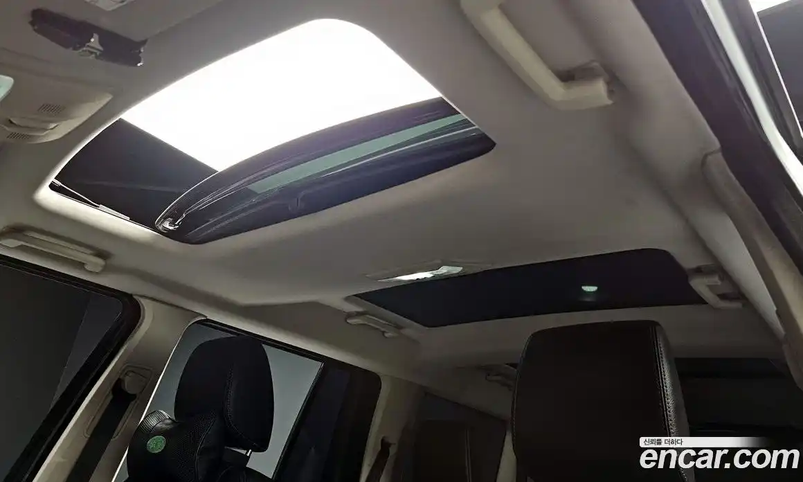 Land Rover Discovery 2015 3.0 Автомат в Москве № 627613, фото 18