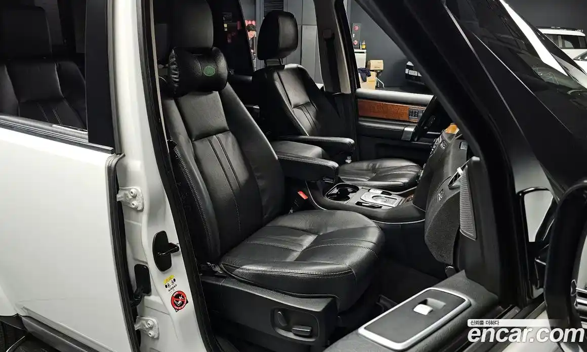 Land Rover Discovery 2015 3.0 Автомат в Москве № 627613, фото 10