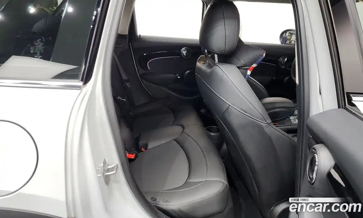 Mini Cooper 2022 1.5 Автомат в Москве № 627715, фото 12