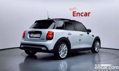 Mini Cooper 2022 1.5 Автомат в Москве № 627715, миниатюра 2