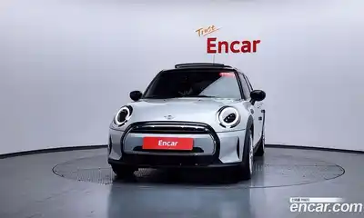 Mini Cooper 2022 1.5 Автомат в Москве № 627715, миниатюра 3