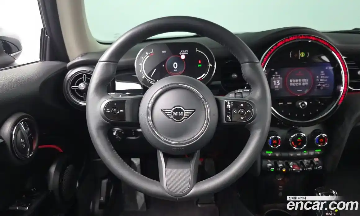 Mini Cooper 2024 1.5 Автомат в Москве № 627722, фото 12