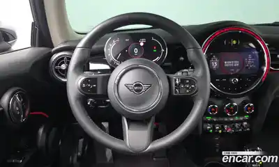 Mini Cooper 2024 1.5 Автомат в Москве № 627722, миниатюра 12