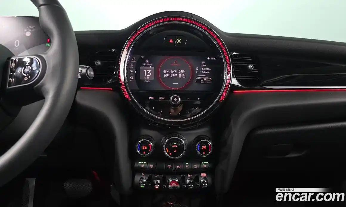 Mini Cooper 2024 1.5 Автомат в Москве № 627722, фото 13