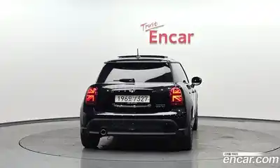 Mini Cooper 2024 1.5 Автомат в Москве № 627722, миниатюра 3