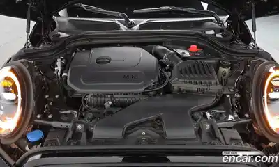 Mini Cooper 2024 1.5 Автомат в Москве № 627722, миниатюра 5