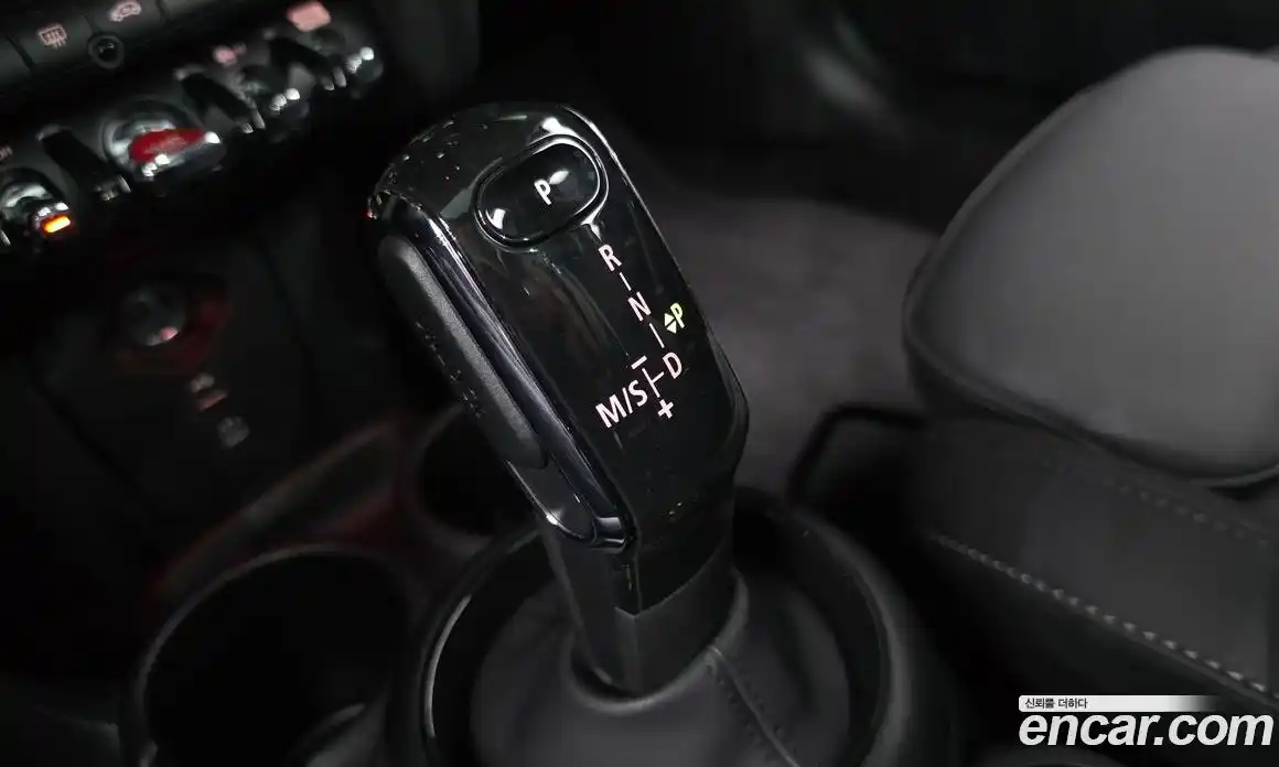 Mini Cooper 2024 1.5 Автомат в Москве № 627722, фото 8