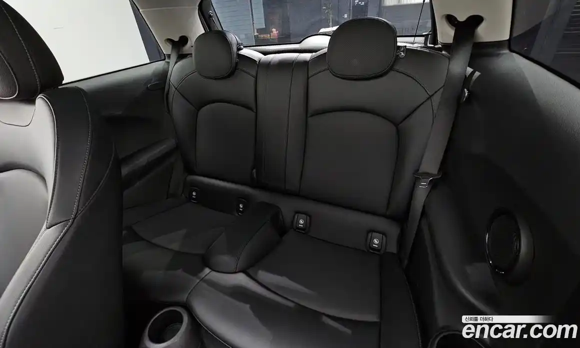 Mini Cooper 2016 1.5 Автомат в Москве № 628085, фото 12