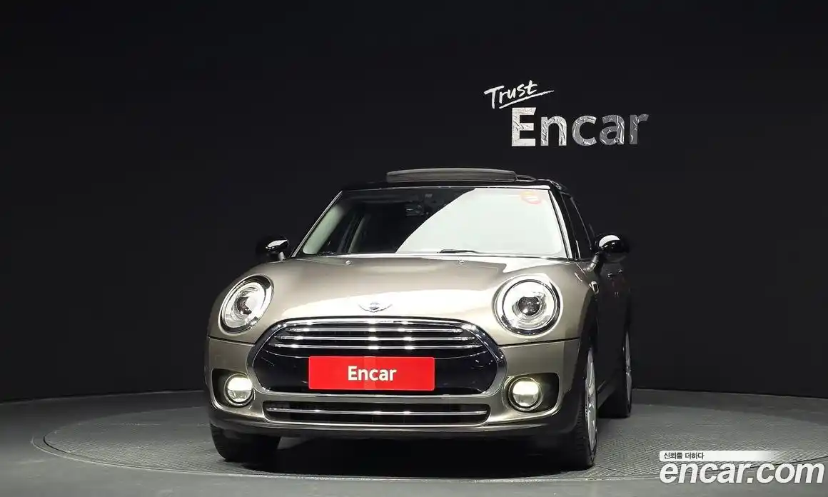 Mini Clubman 2016 2.0 Автомат в Москве № 628185, фото 3