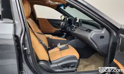 Lexus ES 2022 2.5 Автомат в Москве № 628531, миниатюра 11