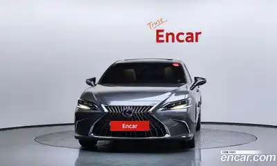 Lexus ES 2022 2.5 Автомат в Москве № 628531, миниатюра 3