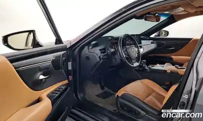 Lexus ES 2022 2.5 Автомат в Москве № 628531, миниатюра 10