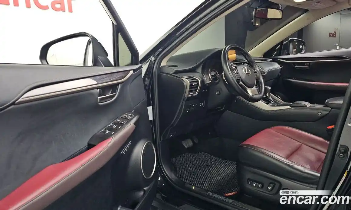 Lexus NX 2018 2.5 Автомат в Москве № 628621, фото 10