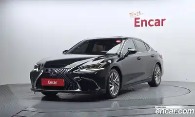 Lexus ES, 2019