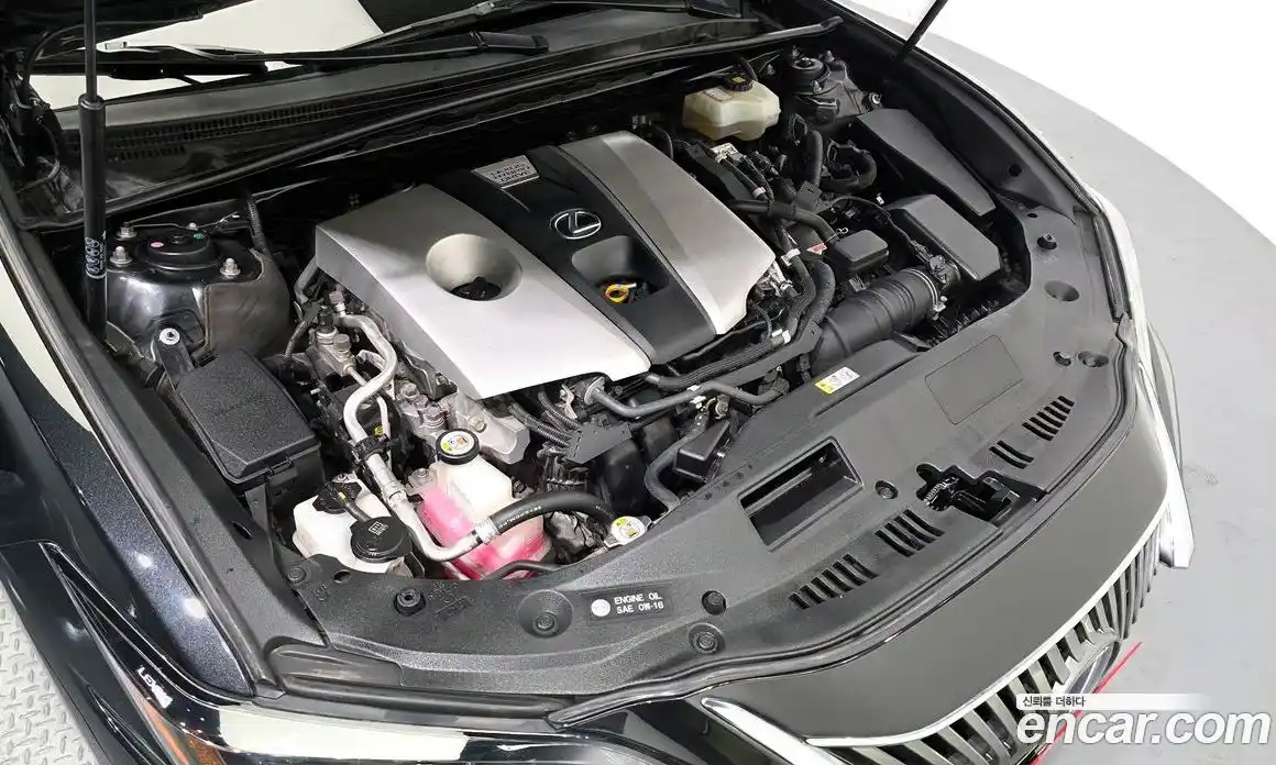 Lexus ES 2019 2.5 Автомат в Москве № 628698, фото 6