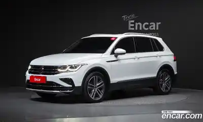 Volkswagen Tiguan 2022 2.0 Автомат в Москве № 628869, миниатюра 1