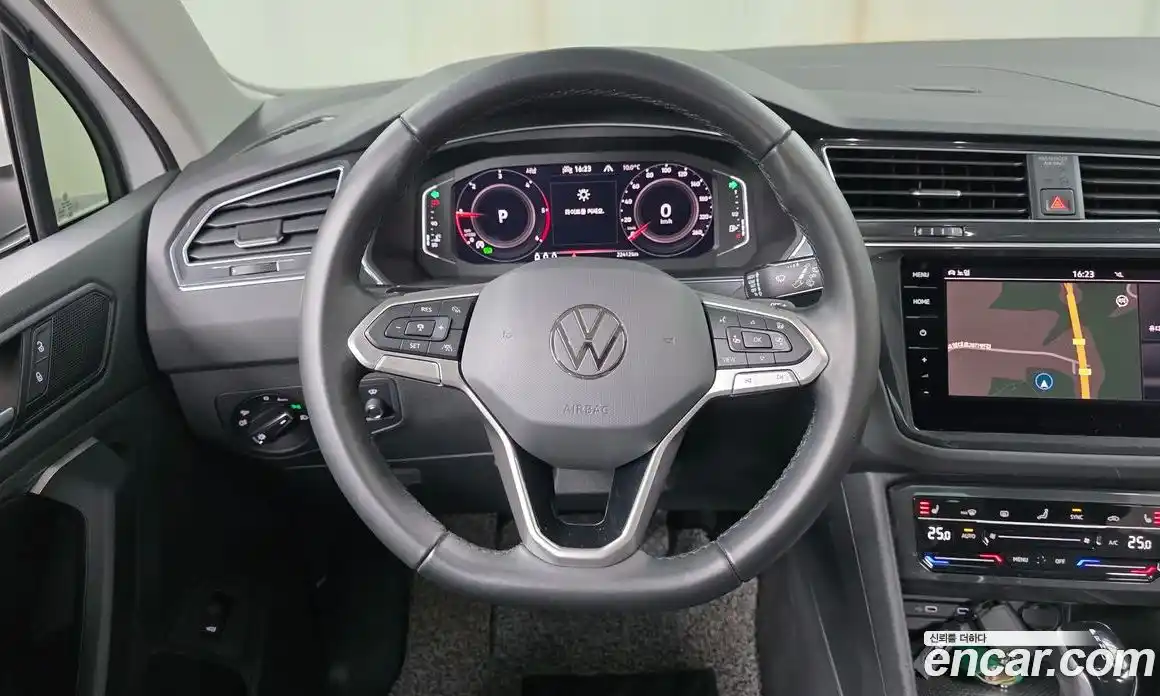 Volkswagen Tiguan 2022 2.0 Автомат в Москве № 628869, фото 13