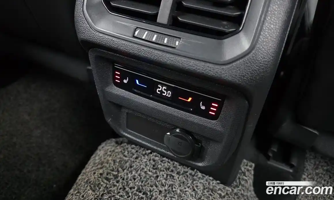 Volkswagen Tiguan 2022 2.0 Автомат в Москве № 628869, фото 18