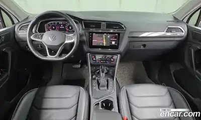 Volkswagen Tiguan 2022 2.0 Автомат в Москве № 628869, миниатюра 7
