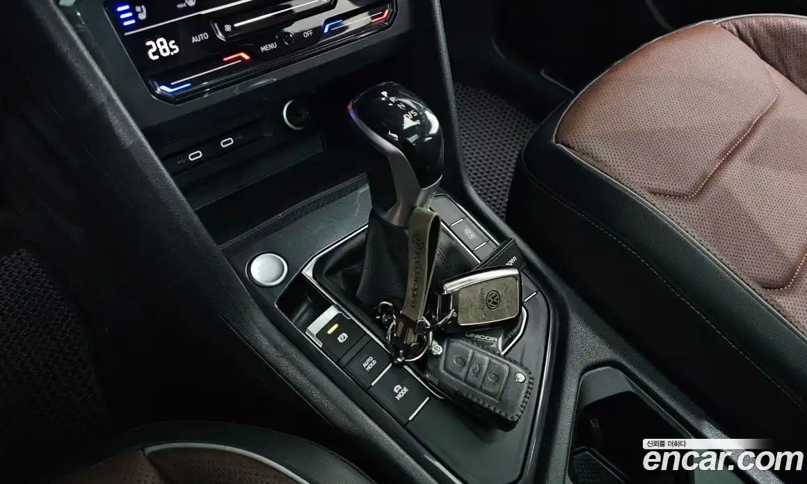 Volkswagen Tiguan 2023 2.0 Автомат в Москве № 628908, фото 9