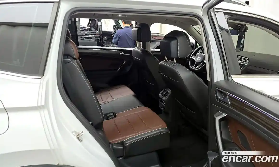 Volkswagen Tiguan 2023 2.0 Автомат в Москве № 628966, фото 12