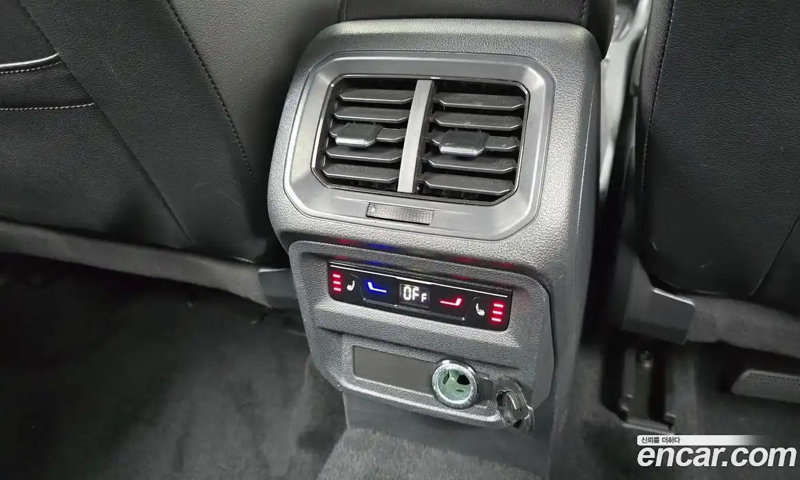 Volkswagen Tiguan 2023 2.0 Автомат в Москве № 628966, фото 19