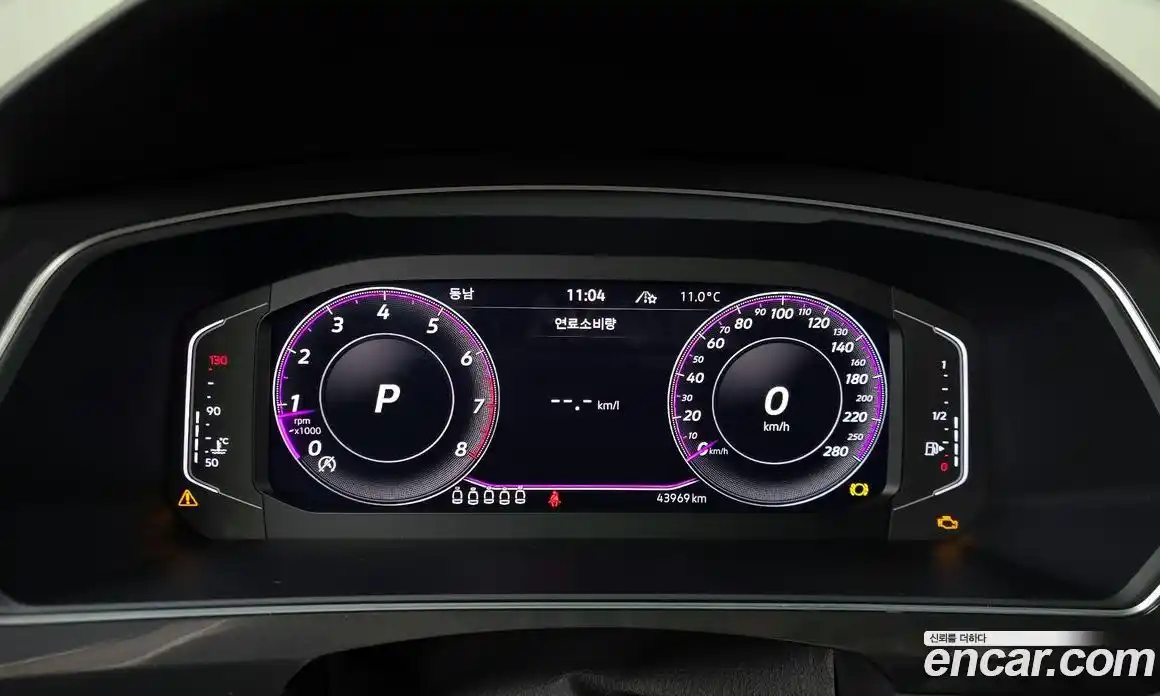 Volkswagen Tiguan 2023 2.0 Автомат в Москве № 628966, фото 8