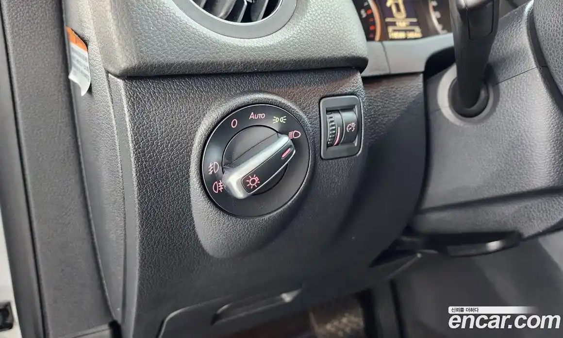 Volkswagen Tiguan 2014 2.0 Автомат в Москве № 629089, фото 14