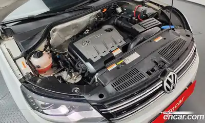 Volkswagen Tiguan 2014 2.0 Автомат в Москве № 629089, миниатюра 6