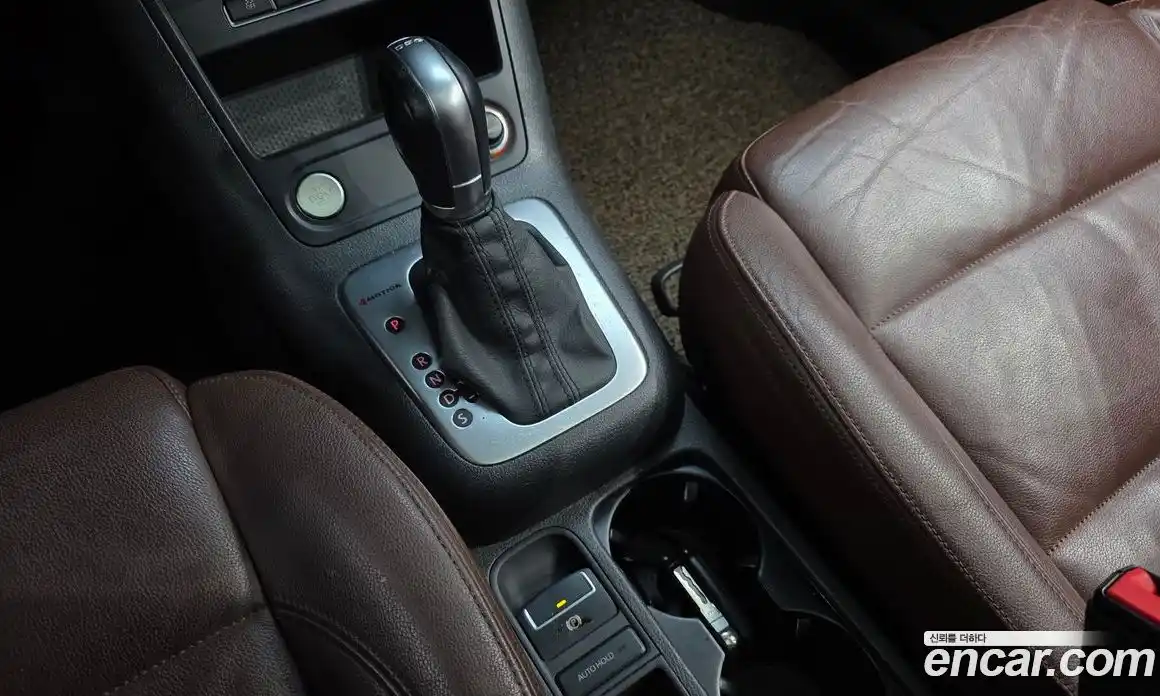 Volkswagen Tiguan 2014 2.0 Автомат в Москве № 629185, фото 9