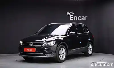 Volkswagen Tiguan 2020 2.0 Автомат в Москве № 629192, миниатюра 1