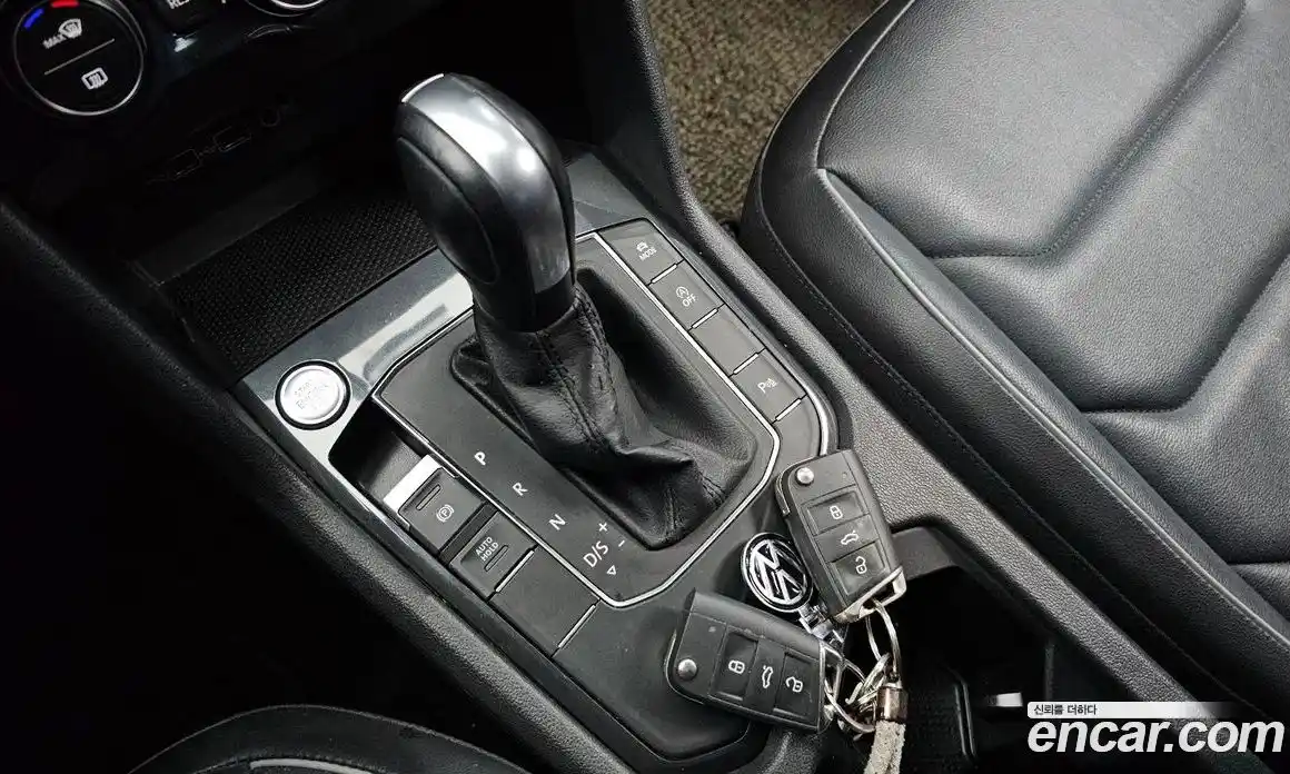 Volkswagen Tiguan 2020 2.0 Автомат в Москве № 629192, фото 9