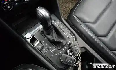 Volkswagen Tiguan 2020 2.0 Автомат в Москве № 629192, миниатюра 9