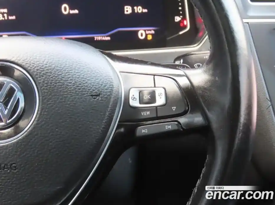 Volkswagen Tiguan 2020 Автомат в Москве № 629308, фото 12