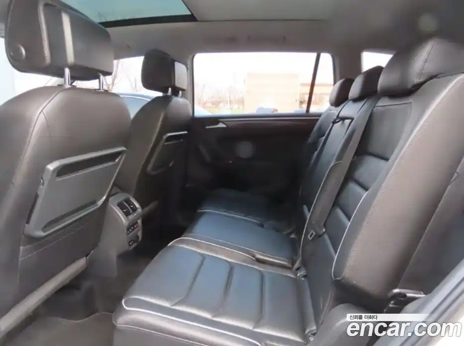 Volkswagen Tiguan 2020 Автомат в Москве № 629308, фото 6