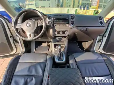 Volkswagen Tiguan 2014 2.0 Автомат в Москве № 629324, миниатюра 8