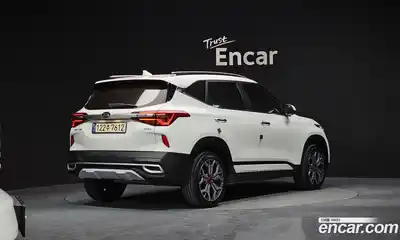 Kia Seltos 2022 1.6 Автомат в Москве № 134209, миниатюра 2