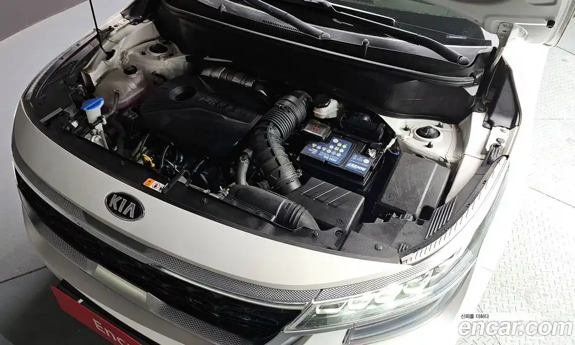 Kia Seltos 2022 1.6 Автомат в Москве № 134209, фото 6