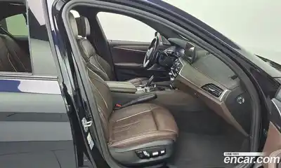 BMW 5-Series 2021 4.4 Автомат в Москве № 158189, миниатюра 11