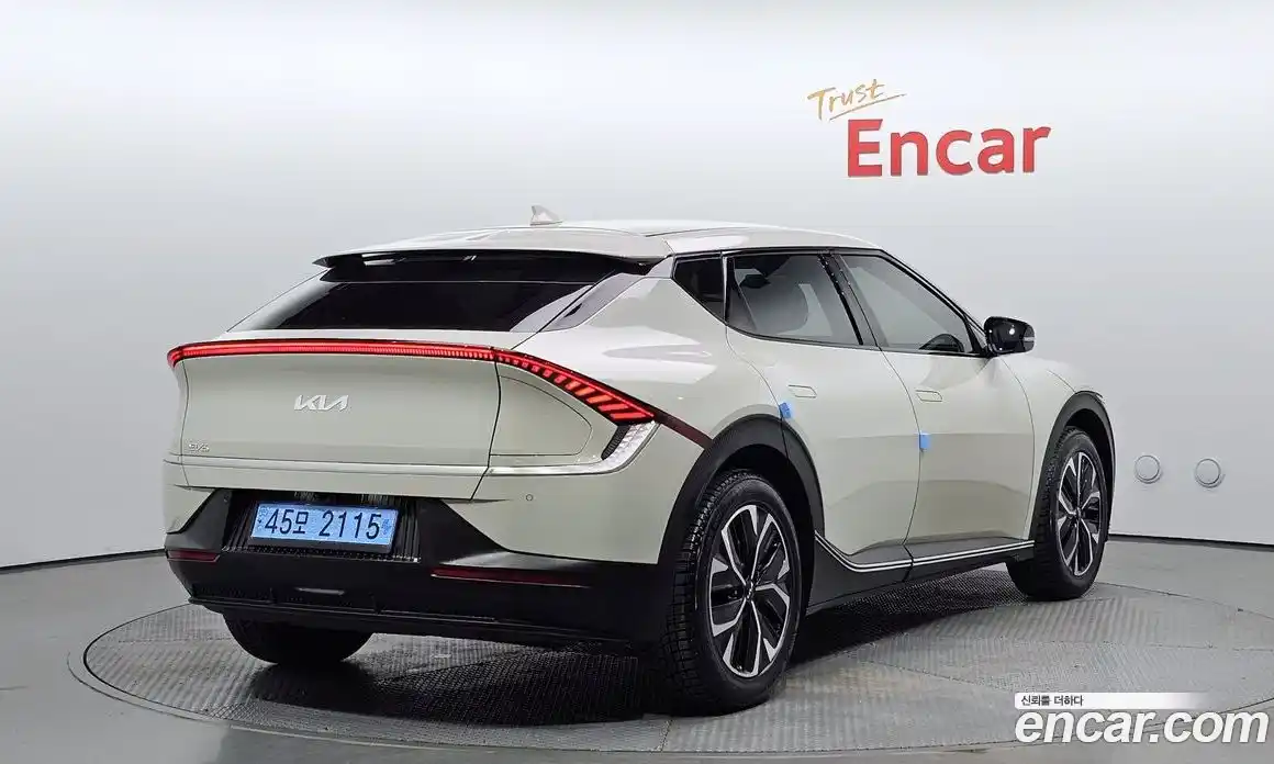 Kia EV6 2022 Автомат в Москве № 15838, фото 2