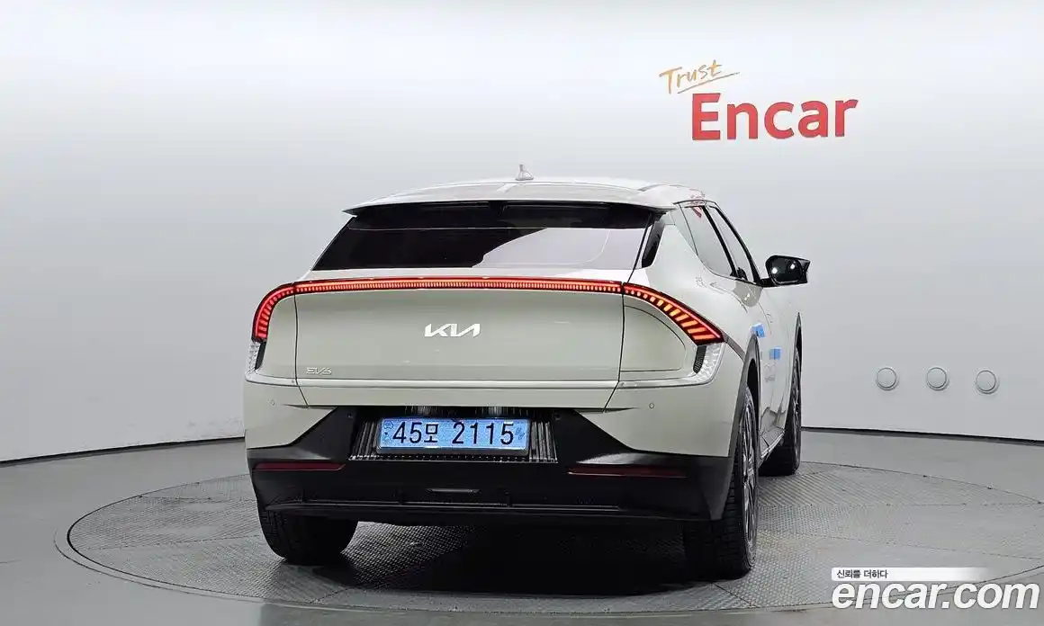 Kia EV6 2022 Автомат в Москве № 15838, фото 4