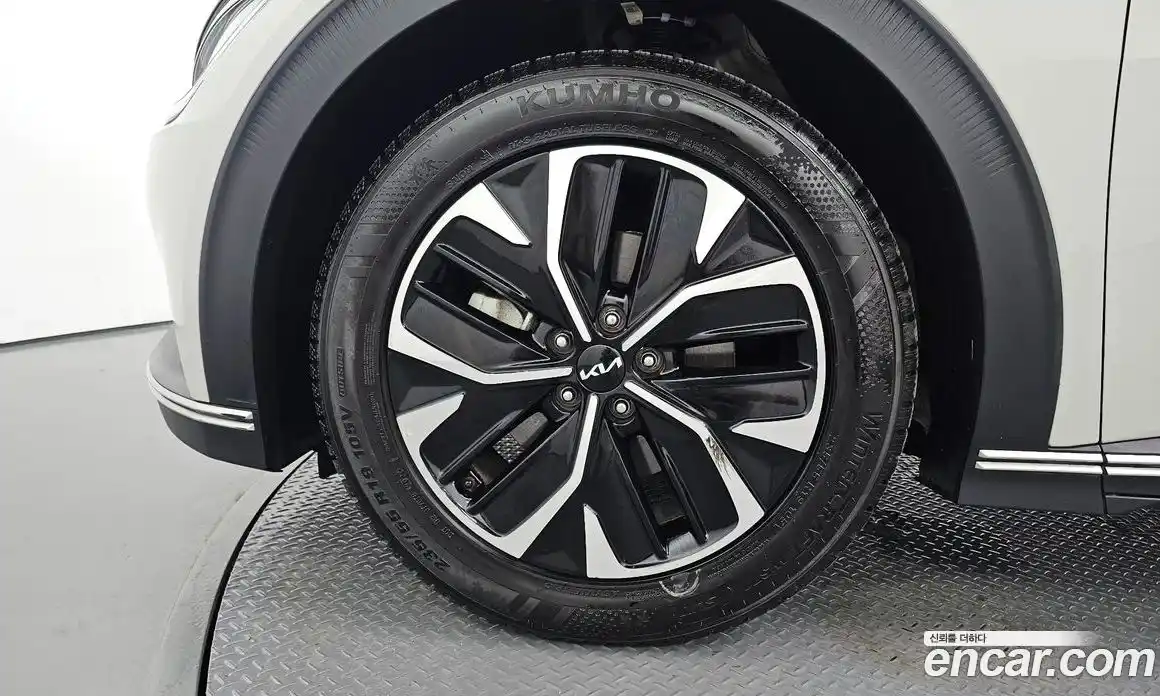 Kia EV6 2022 Автомат в Москве № 15838, фото 5