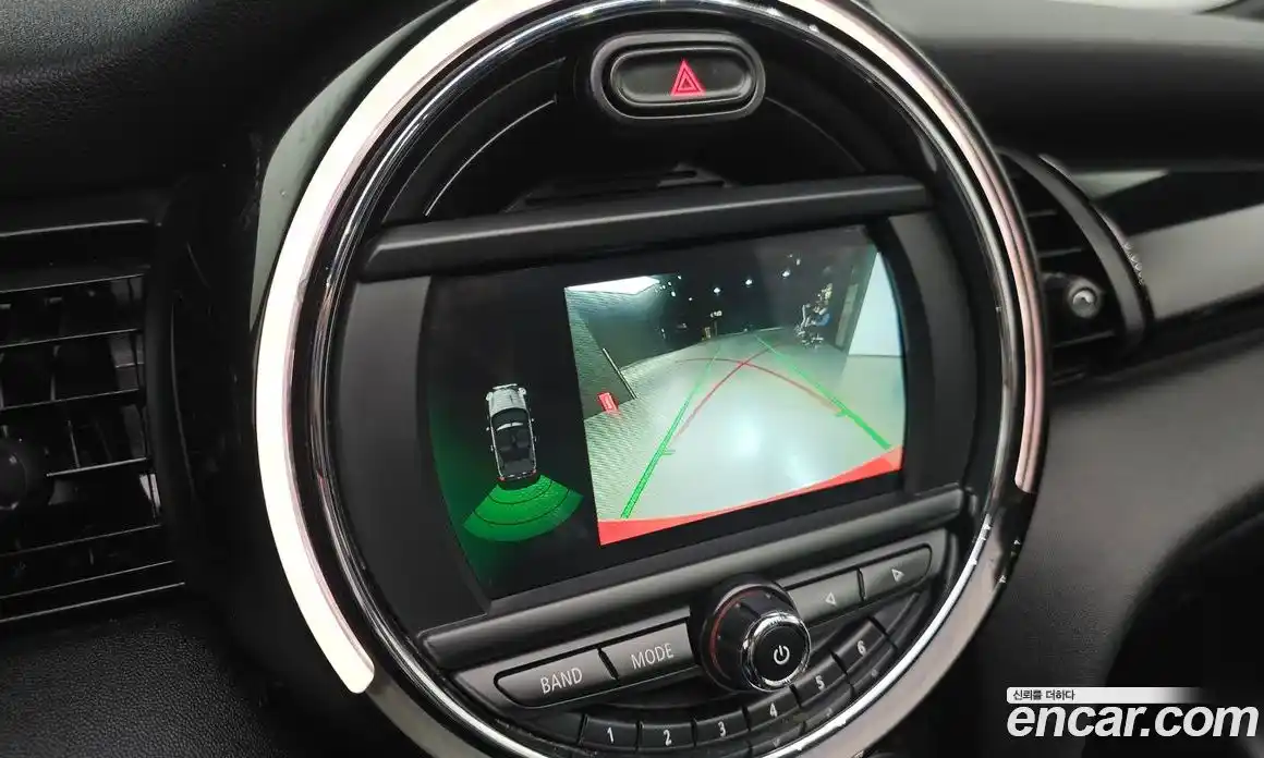 Mini Cooper Convertible 2021 1.5 Автомат в Москве № 158952, фото 14