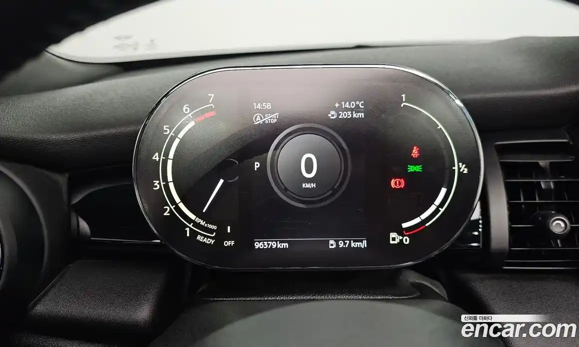 Mini Cooper Convertible 2021 1.5 Автомат в Москве № 158952, фото 8