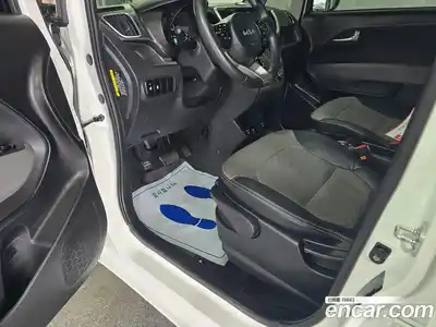 Kia Ray 2022 1.0 Автомат в Москве № 159627, миниатюра 10